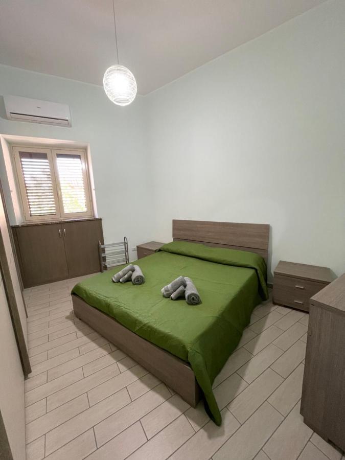 Enza'S Home Taormina Luaran gambar